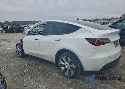 2021 Tesla Model Y z USA, uszkodzony, nr VIN 5YJYGDEE2MF188019